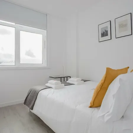 Apartment Liiiving In | Center Spot *